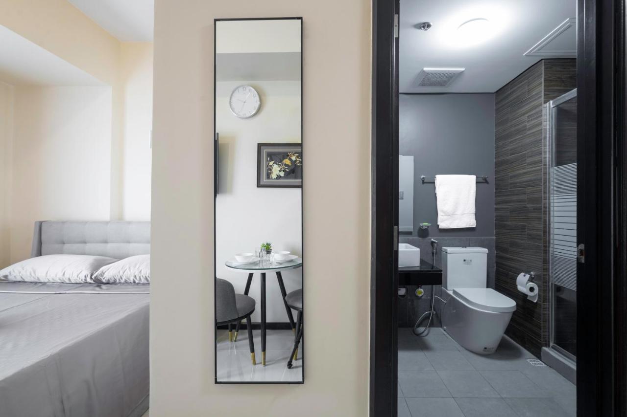 The Radiance Manila Bay Aparthotel Pasay Exterior photo